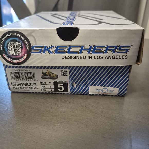 Skechers Kids Yellow and Black Sandals with Construction Theme Size 5 New In Box - Picture 6 of 6